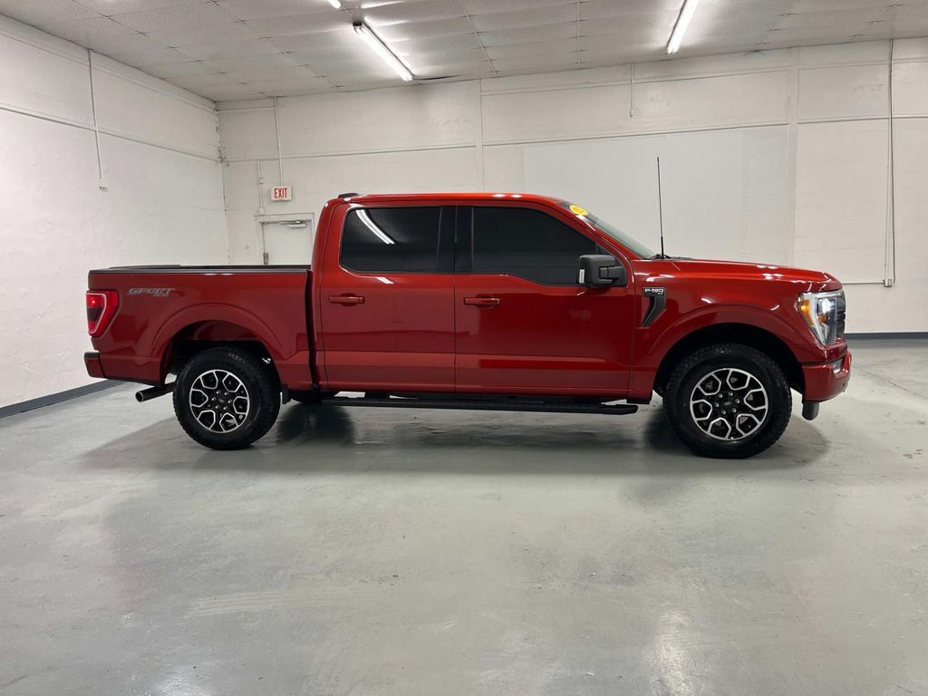2023 Ford F-150 XLT photo 2