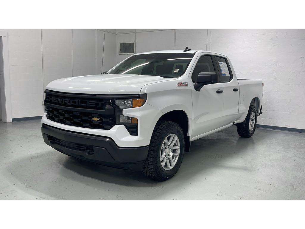 Used 2026 Chevrolet Silverado WT Extended Cab Z71 4x4 5.3L 1 Owner Double Cab