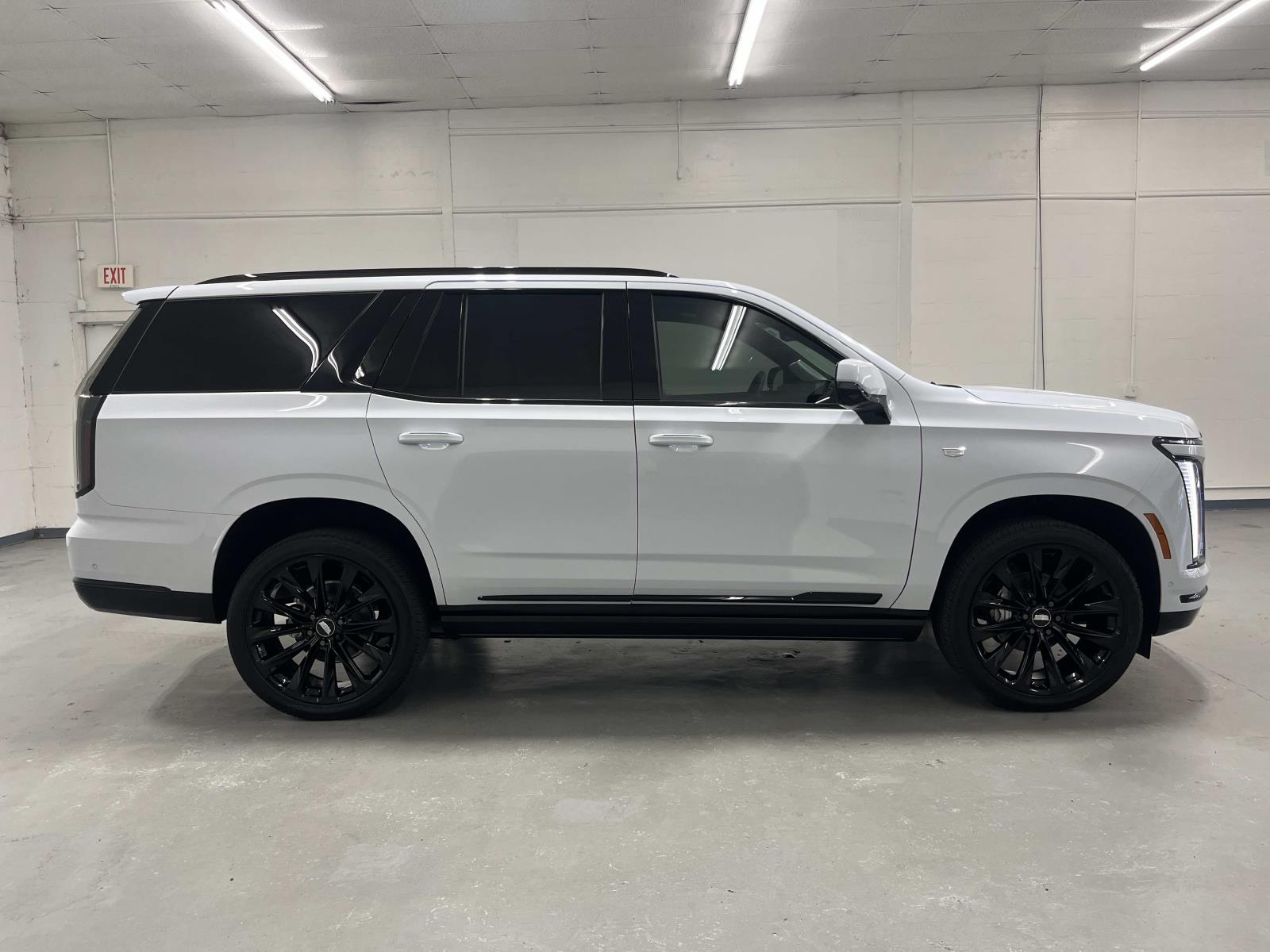 New 2026 Cadillac Escalade 4WD Platinum Sport 6.2L Onyx Package Sport Utility