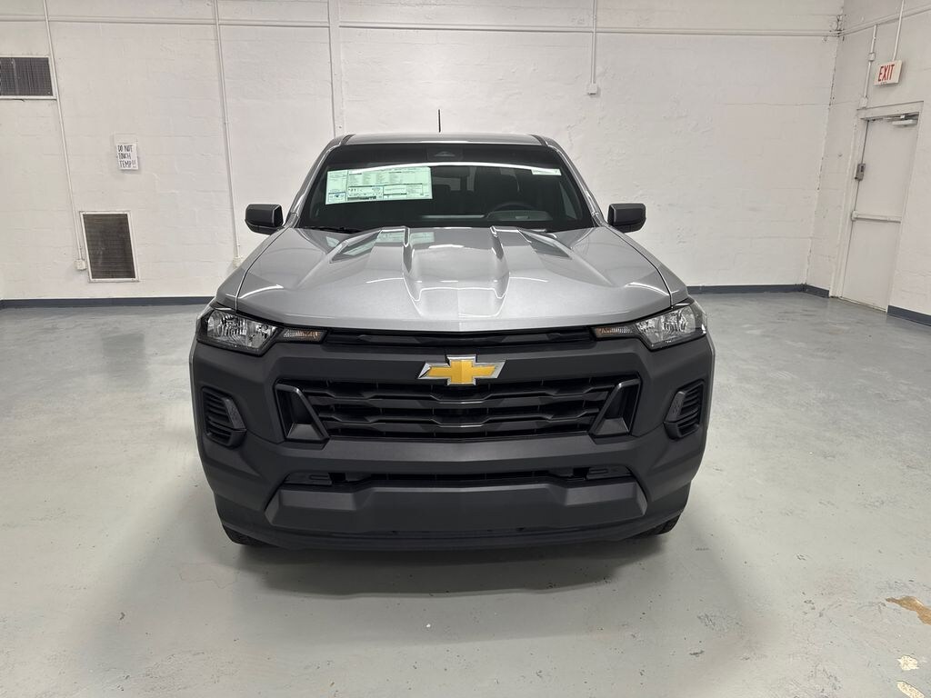 New 2026 Chevrolet Colorado 2WD WT Black Out Package Crew Cab CTA Crew Cab