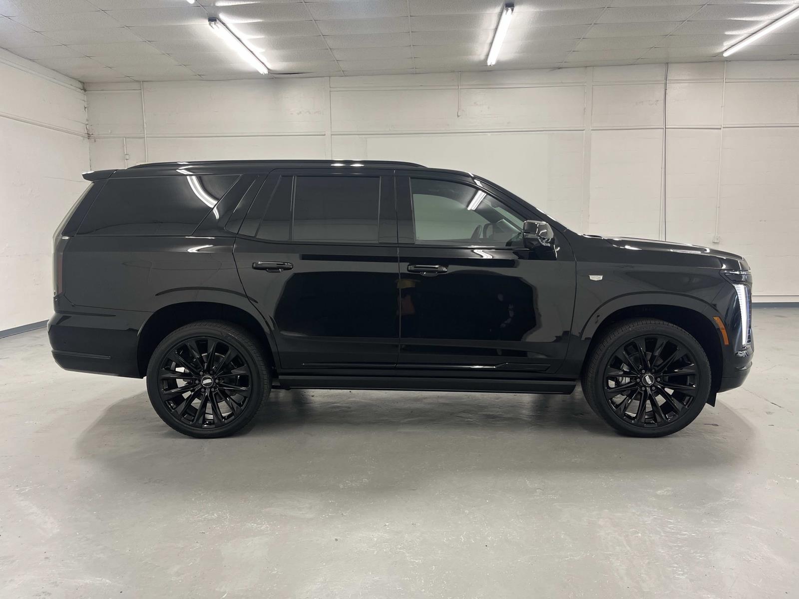 New 2026 Cadillac Escalade 4WD Platinum Sport 6.2L Onyx Package Sport Utility