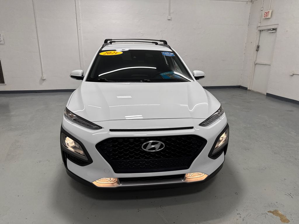 2021 Hyundai Kona SEL Plus photo 2