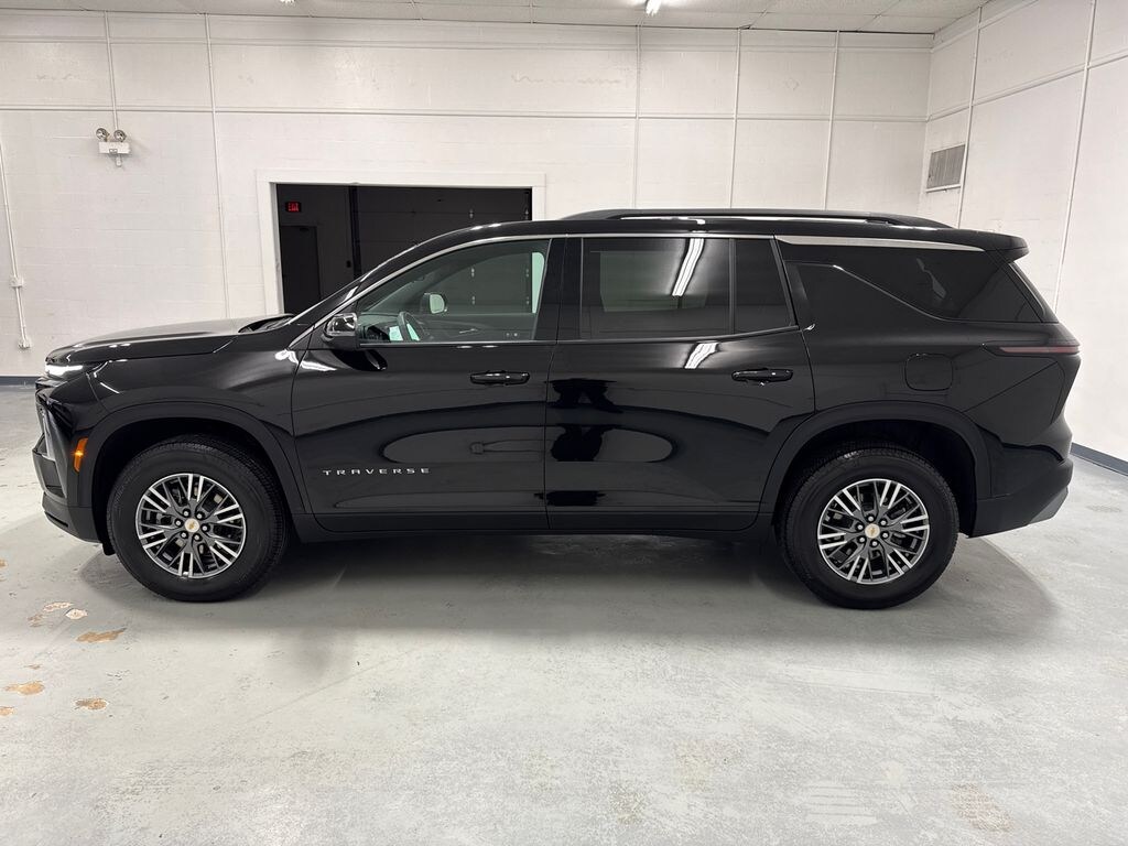 Certified 2025 Chevrolet Traverse FWD LT 2.5L Turbo 1 Owner GM Certified Sport Utility