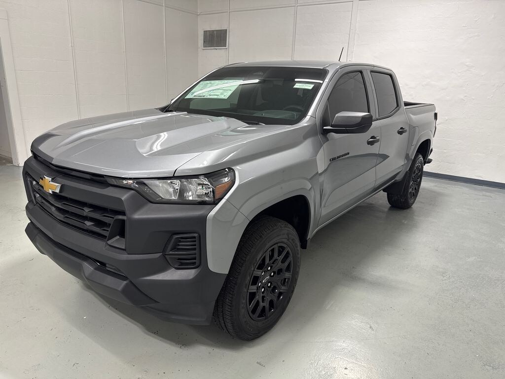 New 2026 Chevrolet Colorado 2WD WT Black Out Package Crew Cab CTA Crew Cab