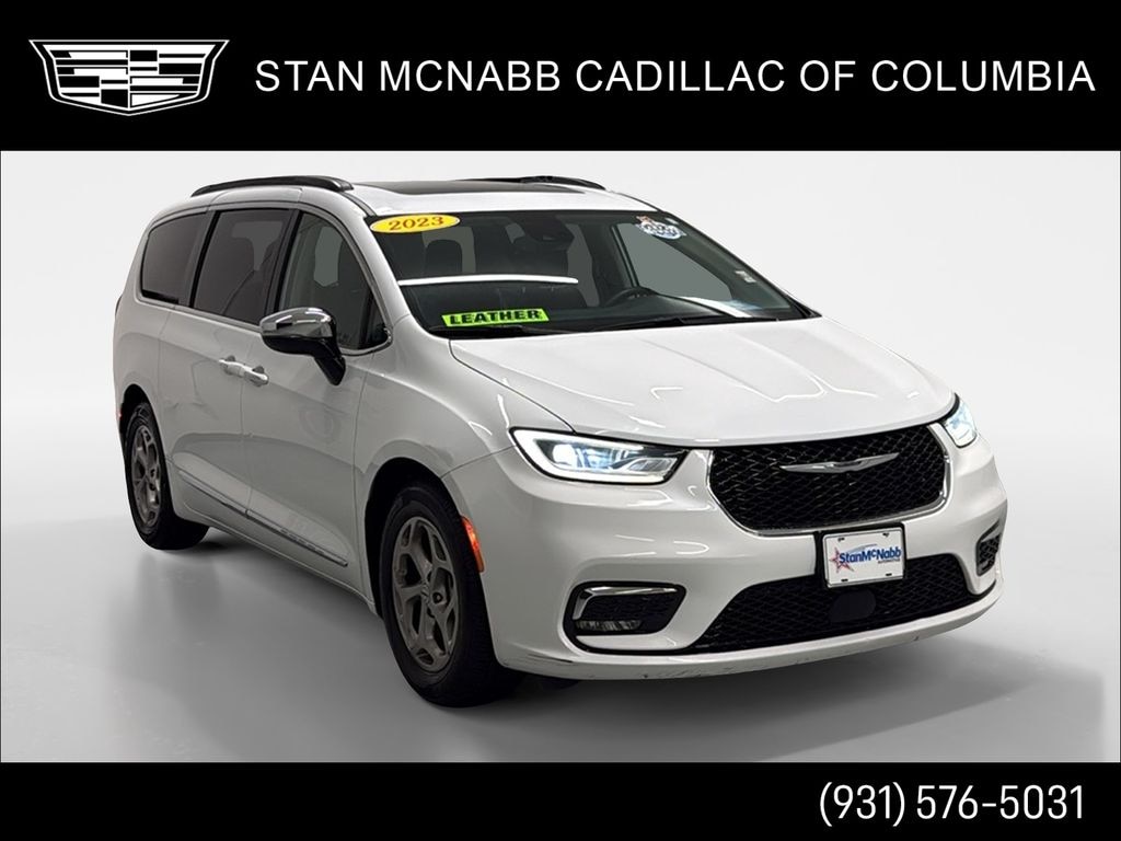 Used 2023 Chrysler Pacifica Limited FWD 1 Owner Passenger Van