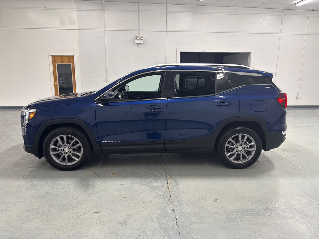 2022 Gmc Terrain SLT photo 3