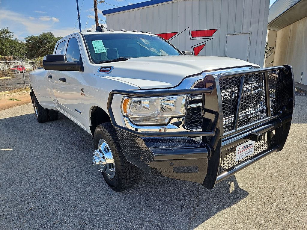 2022 RAM 3500 Tradesman Crew Cab LB DRW 4WD