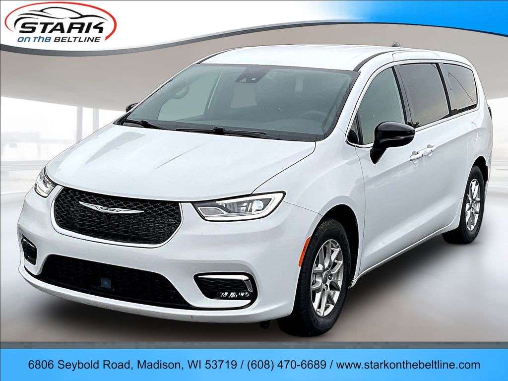 Used 2025 Chrysler Pacifica Select Van Passenger Van