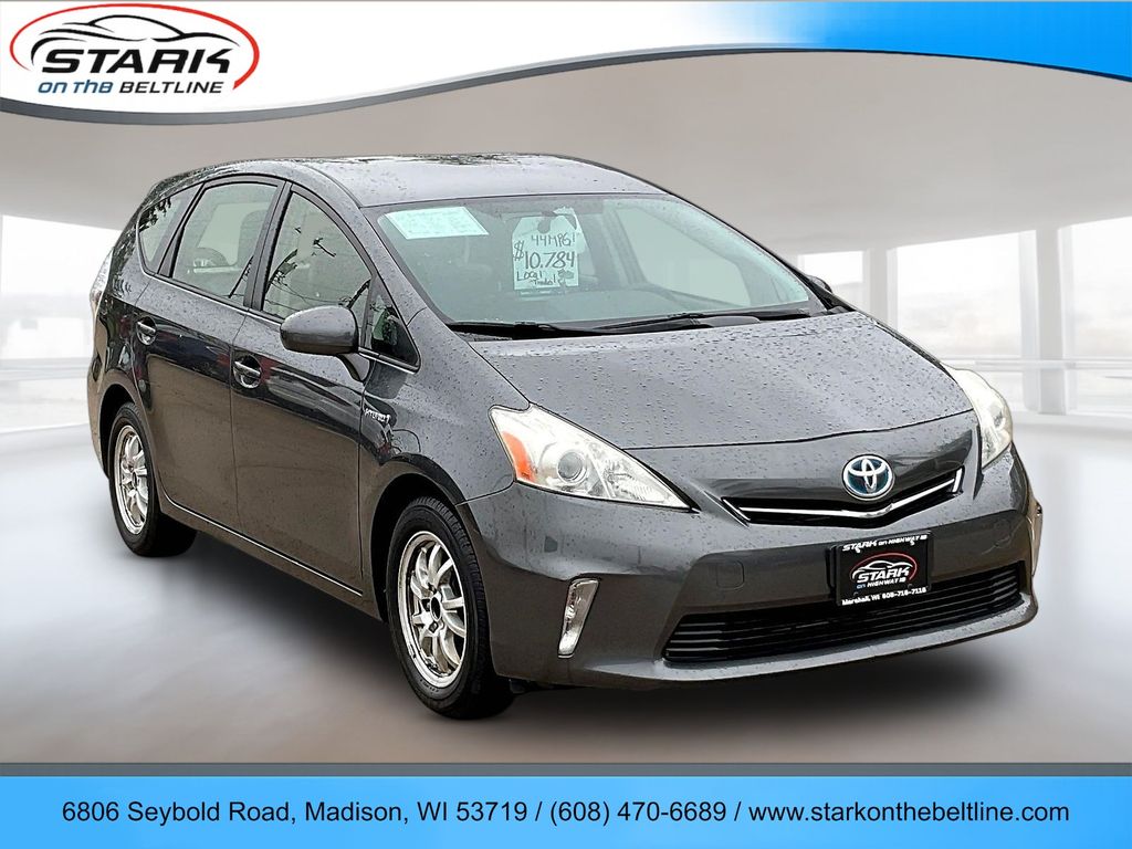  Toyota Prius v