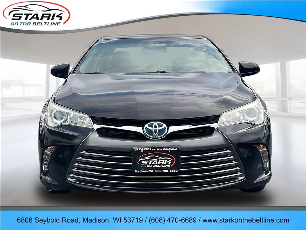 Used 2016 Toyota Camry Hybrid XLE Sedan