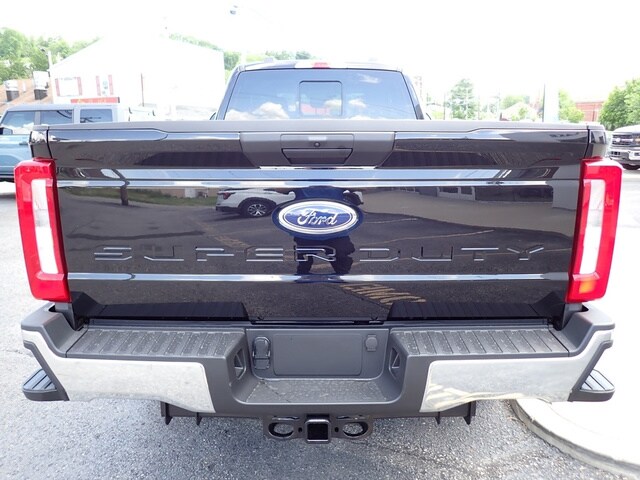 2025 Ford F-350 photo 4
