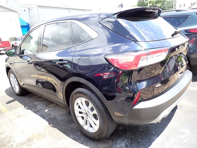 2021 Ford Escape SE photo 2
