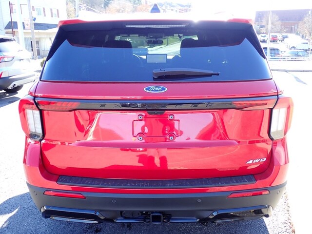 2026 Ford Explorer ST-Line photo 4