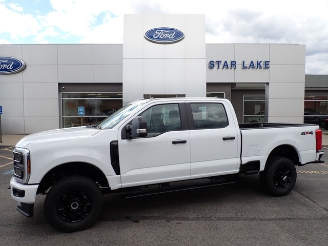 2026 Ford F-250 Super Duty XL's photo