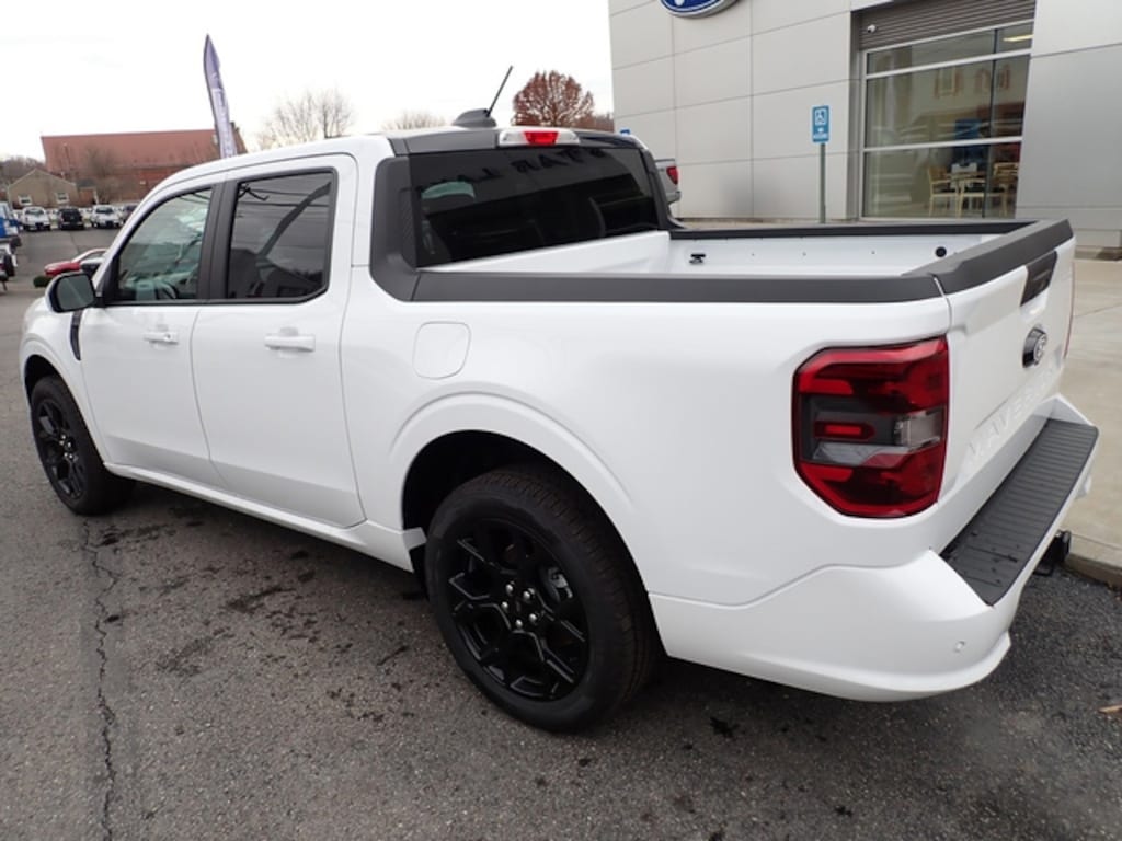 New 2025 Ford Maverick Lobo Truck
