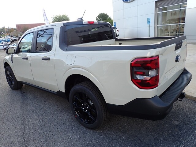 2025 Ford Maverick XLT photo 3