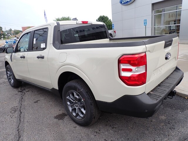 2025 Ford Maverick XLT photo 2