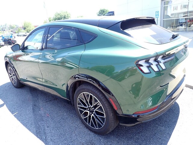 2024 Ford Mustang Mach 1 Premium photo 3