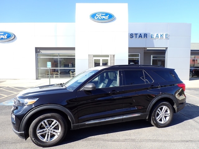 2022 Ford Explorer XLT's photo