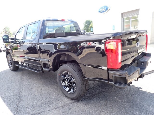 2026 Ford F-250 XL photo 3