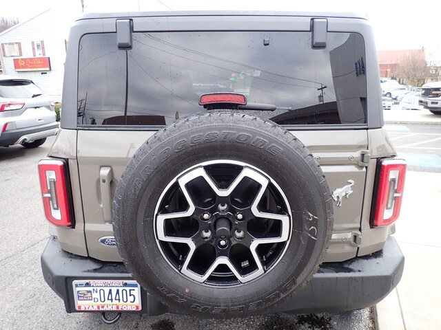 2025 Ford Bronco Outer Banks photo 4