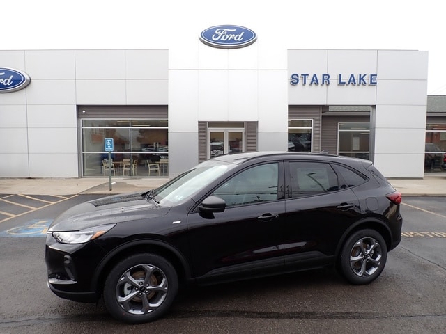 2026 Ford Escape ST-Line's photo