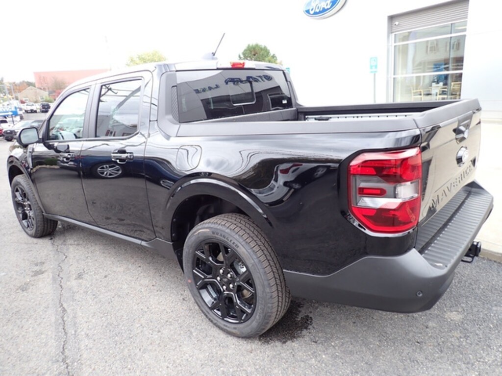 New 2025 Ford Maverick Lariat TRUCK