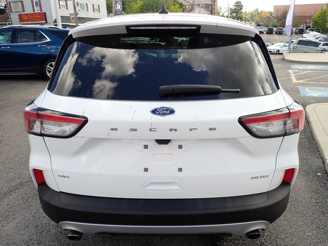 2022 Ford Escape SE photo 3