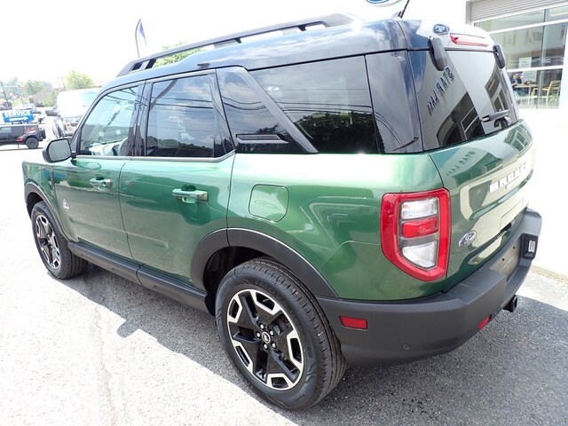 2024 Ford Bronco Sport Outer Banks photo 3