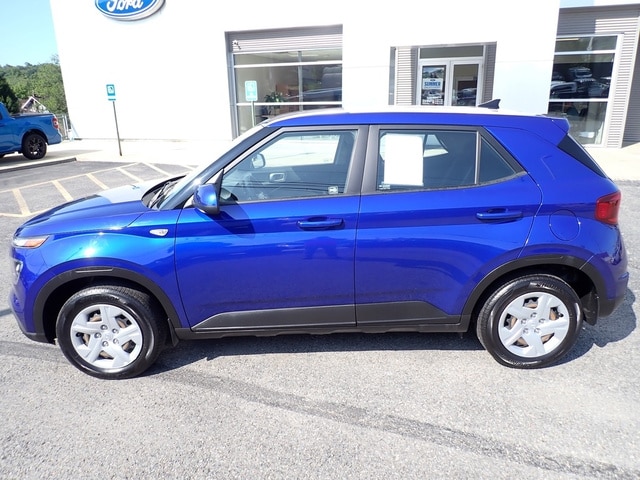 Used 2020 Hyundai Venue SE with VIN KMHRB8A31LU049256 for sale in Burgettstown, PA