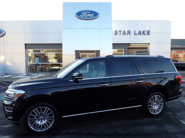 2023 Ford Expedition Limited's photo