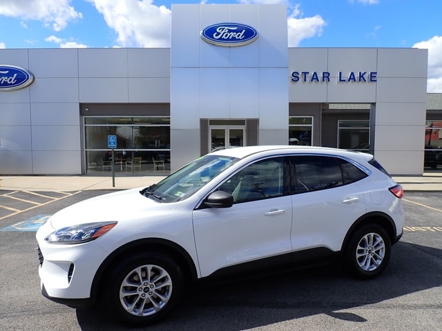 2022 Ford Escape Base's photo
