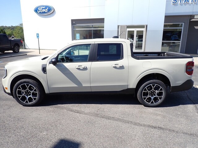 2025 Ford Maverick Lariat photo 2
