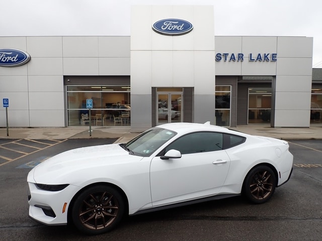 2026 Ford Mustang Base's photo