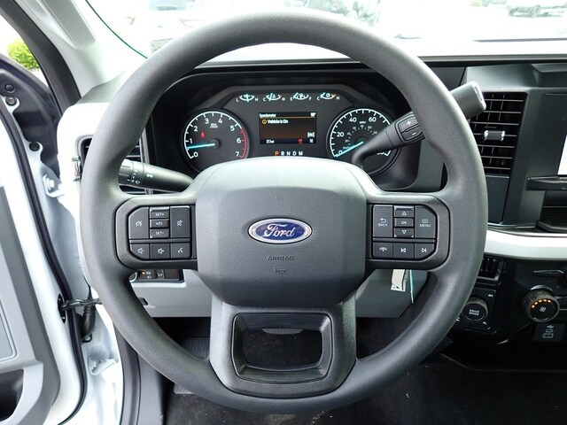 2025 Ford F-350 Super Duty XL - Photo 16
