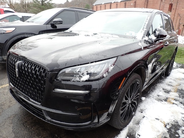 2023 Lincoln Corsair Base