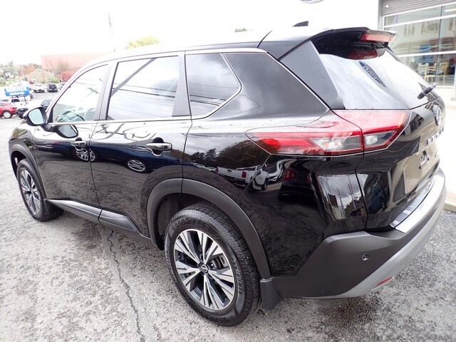 2023 Nissan Rogue SV photo 2