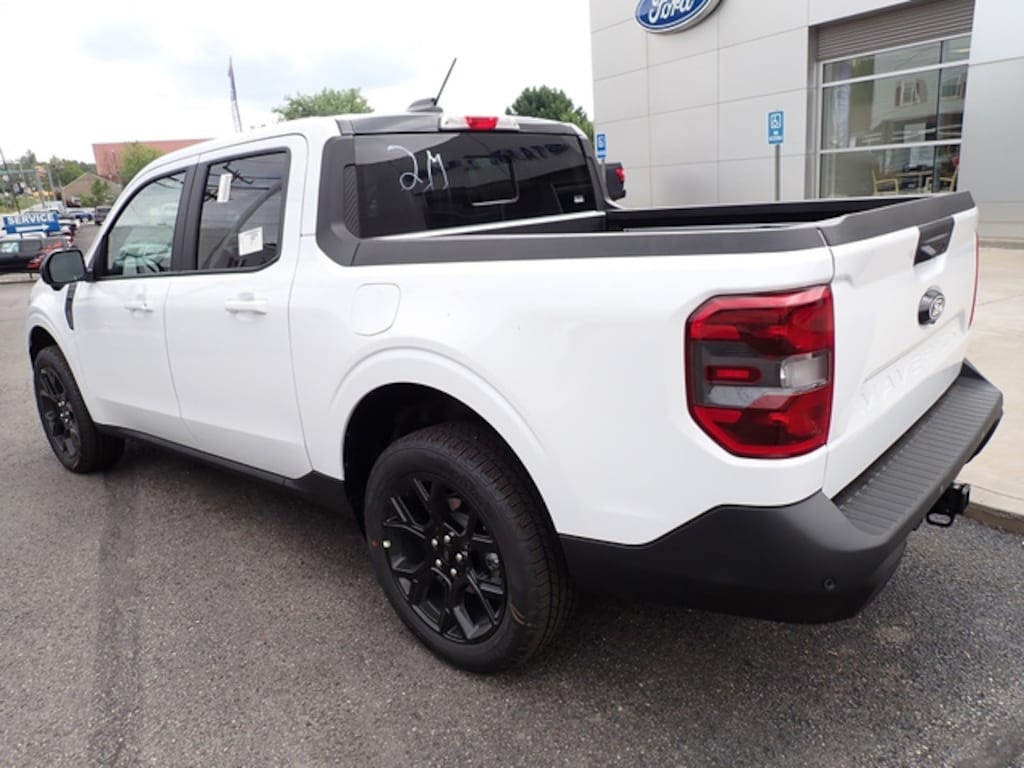 New 2025 Ford Maverick Lariat TRUCK