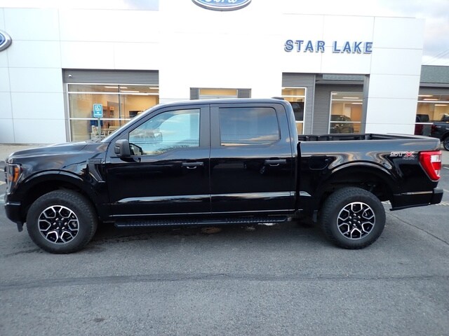 2023 Ford F-150 XL photo 2