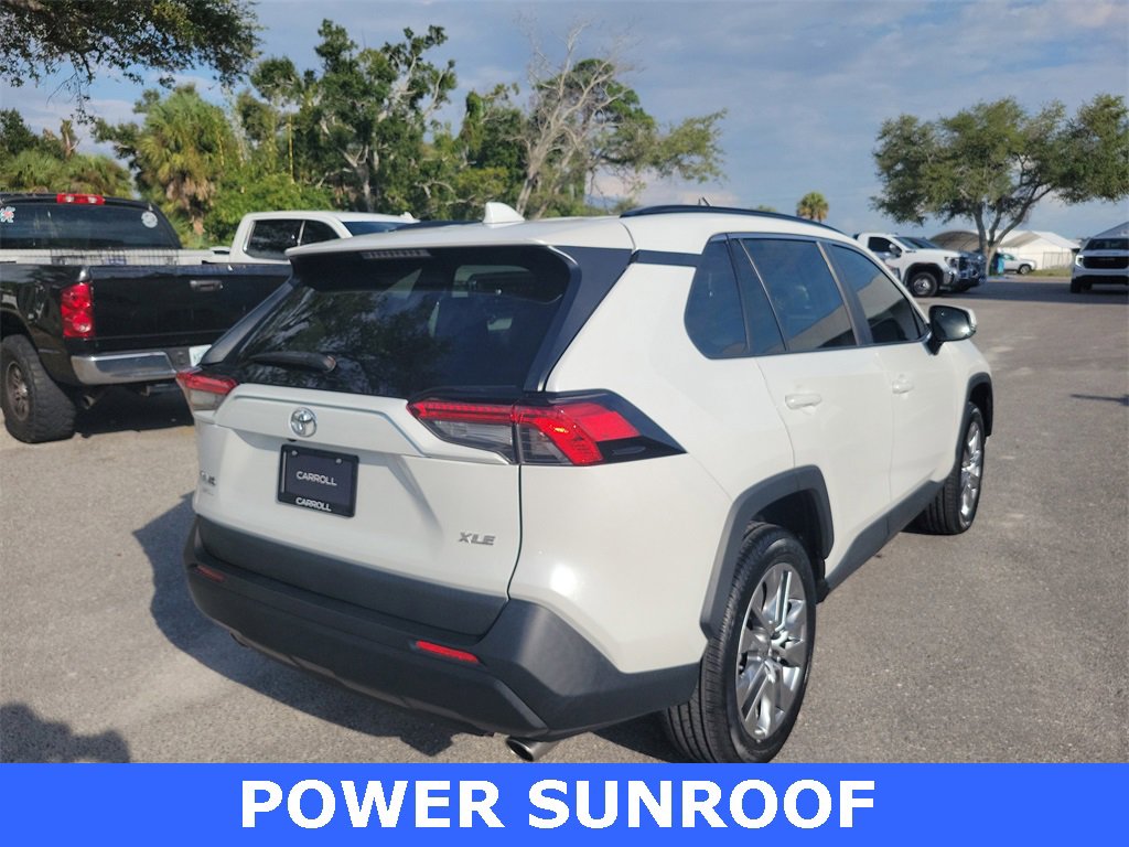2023 Toyota RAV4 XLE Premium photo 2