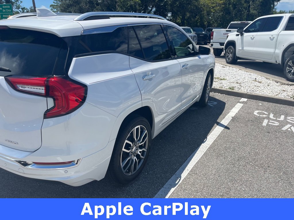 2022 Gmc Terrain Denali photo 2