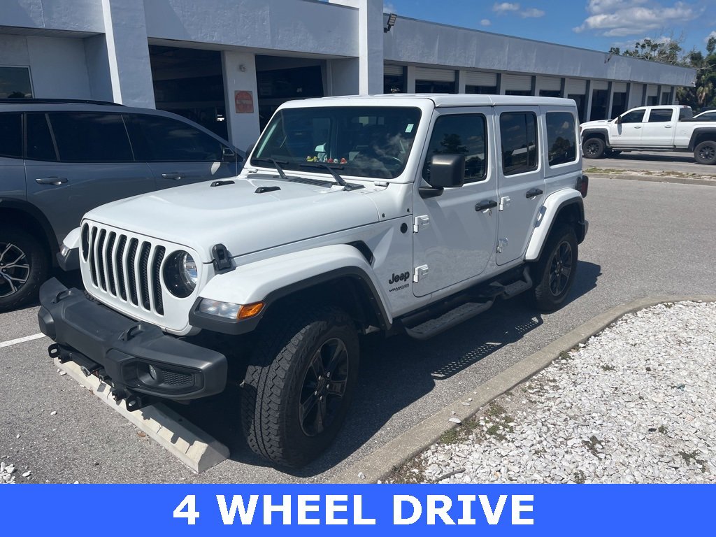 2022 Jeep Wrangler Unlimited Sahara photo 2