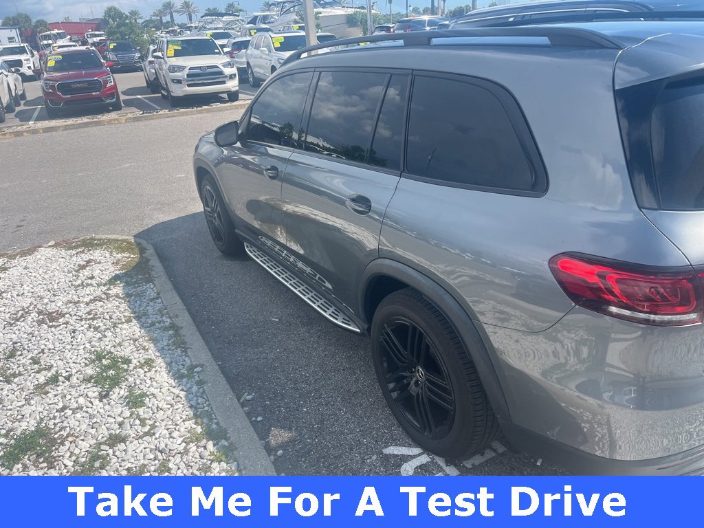 2021 Mercedes Benz GLS 450 4MATIC photo 3
