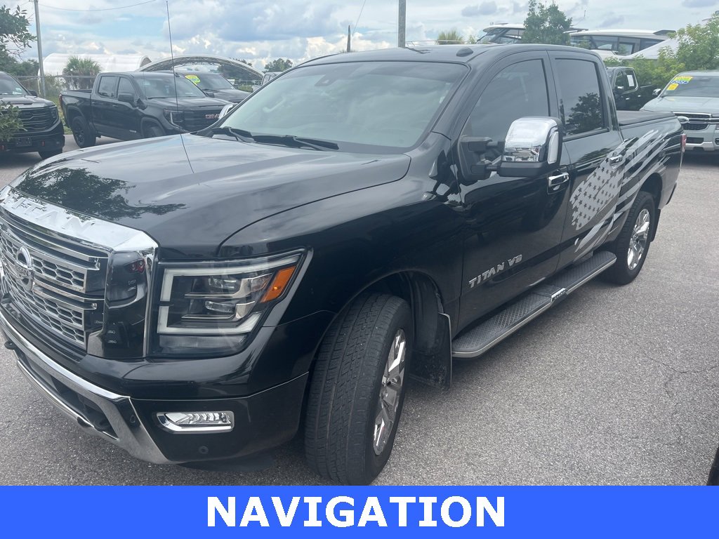 2020 Nissan Titan SL photo 2