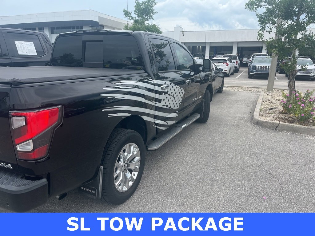 2020 Nissan Titan SL photo 4
