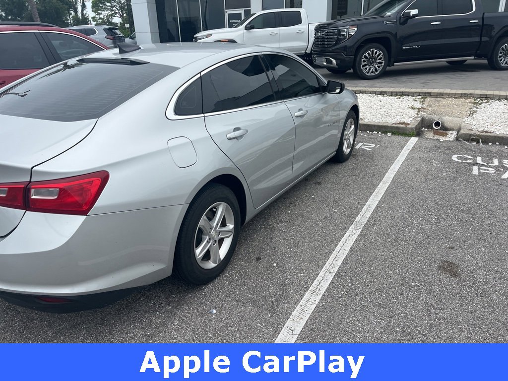 2021 Chevrolet Malibu LS photo 4