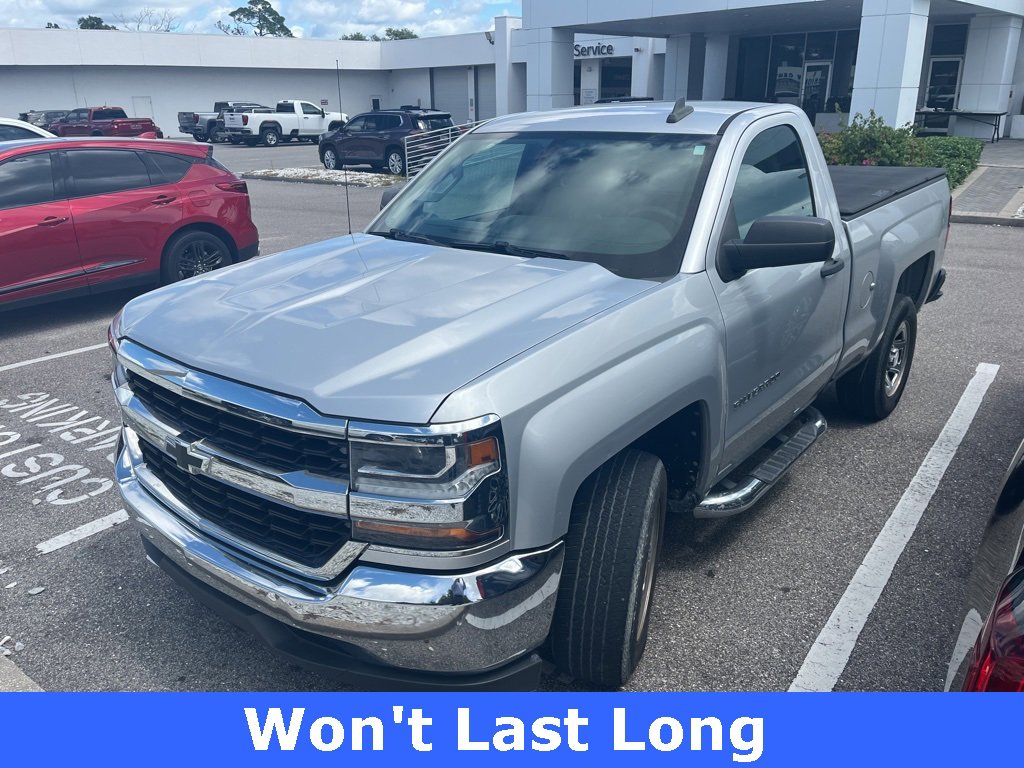 2017 Chevrolet Silverado 1500 photo 2
