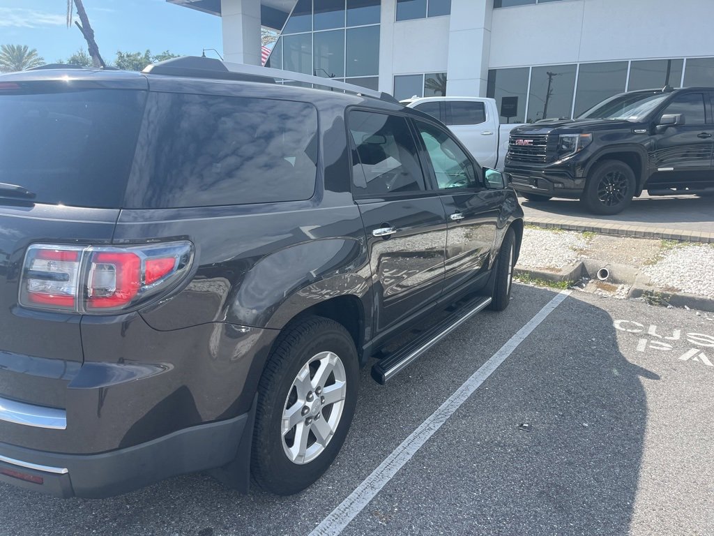 2015 Gmc Acadia SLE photo 4