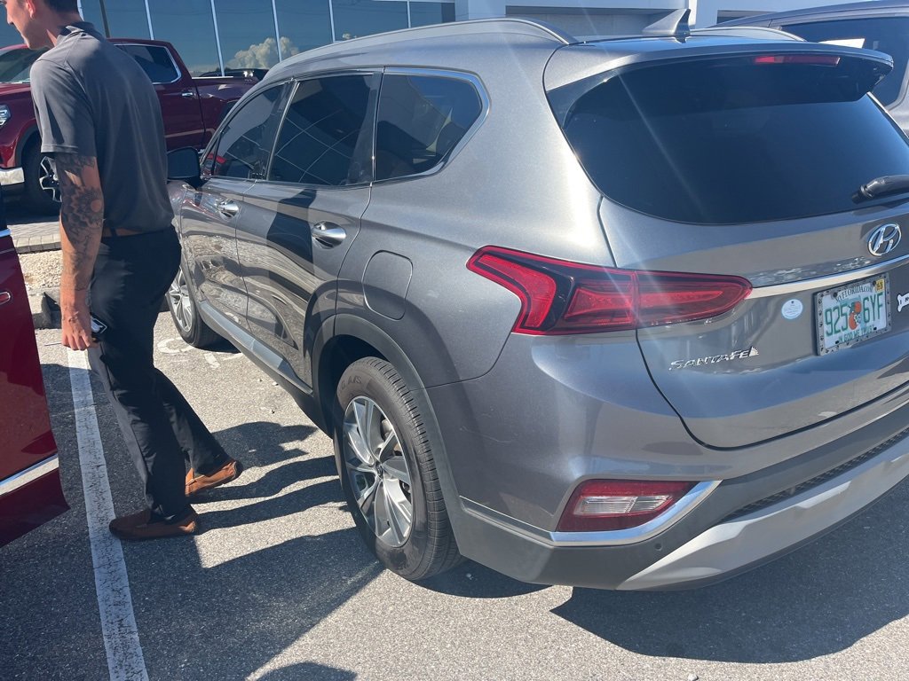 2019 Hyundai Santa Fe Ultimate photo 3