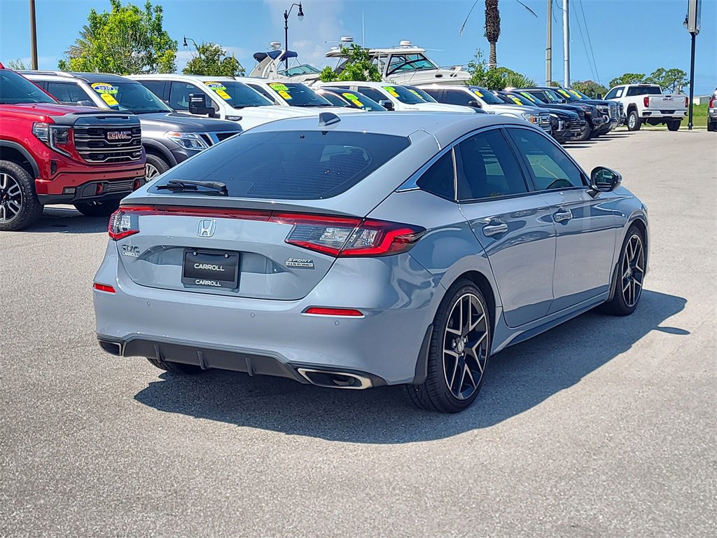 2022 Honda Civic Sport Touring Hatchback photo 4